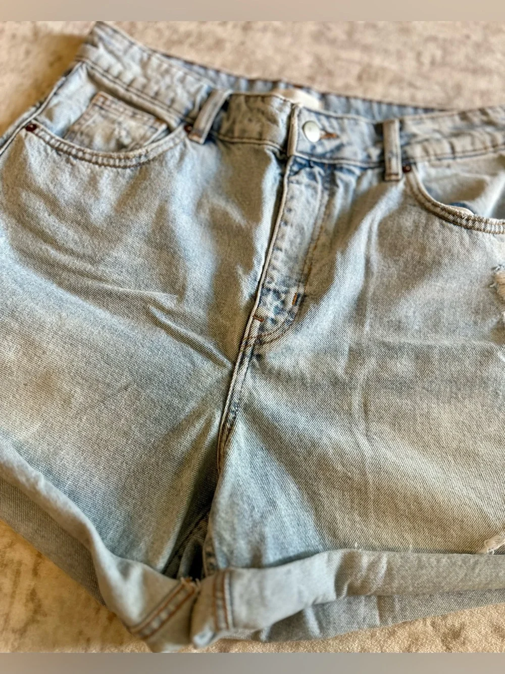 H&M High Rise Distressed Denim Shorts Size 10 Light Wash